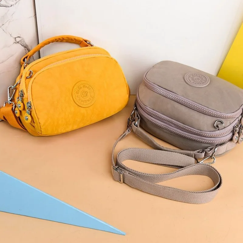 Bolsas de ombro monocromáticas - Interior Design News avaliação e preço